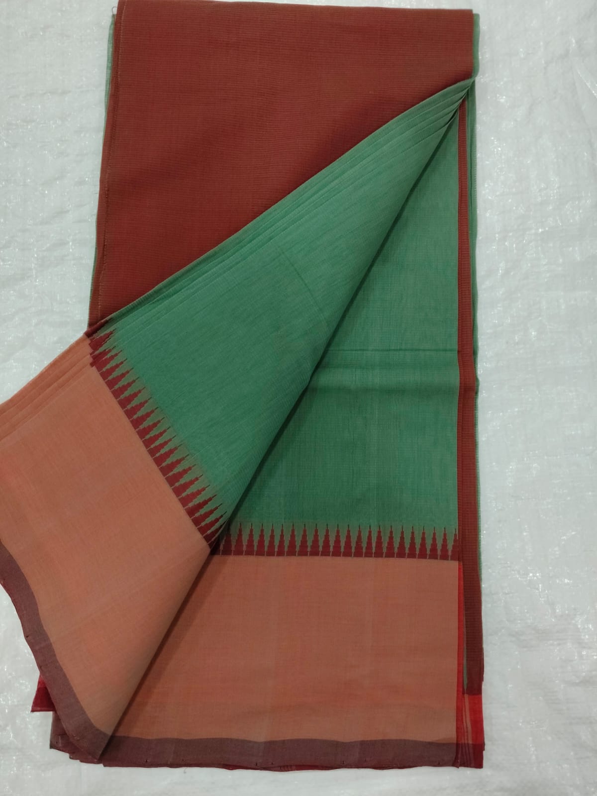 Mangalgiri Cotton (with zari)